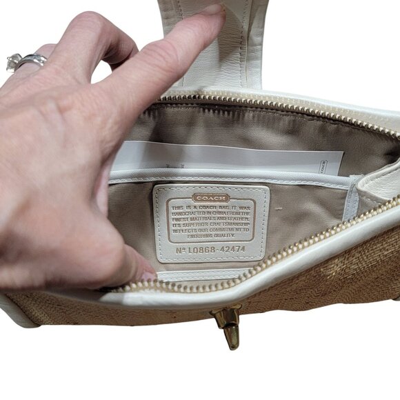 Coach Park (Parker?) Straw Clutch w/ Ivory Leather Trim & Turnlock Closure NEW - Picture 3 of 8